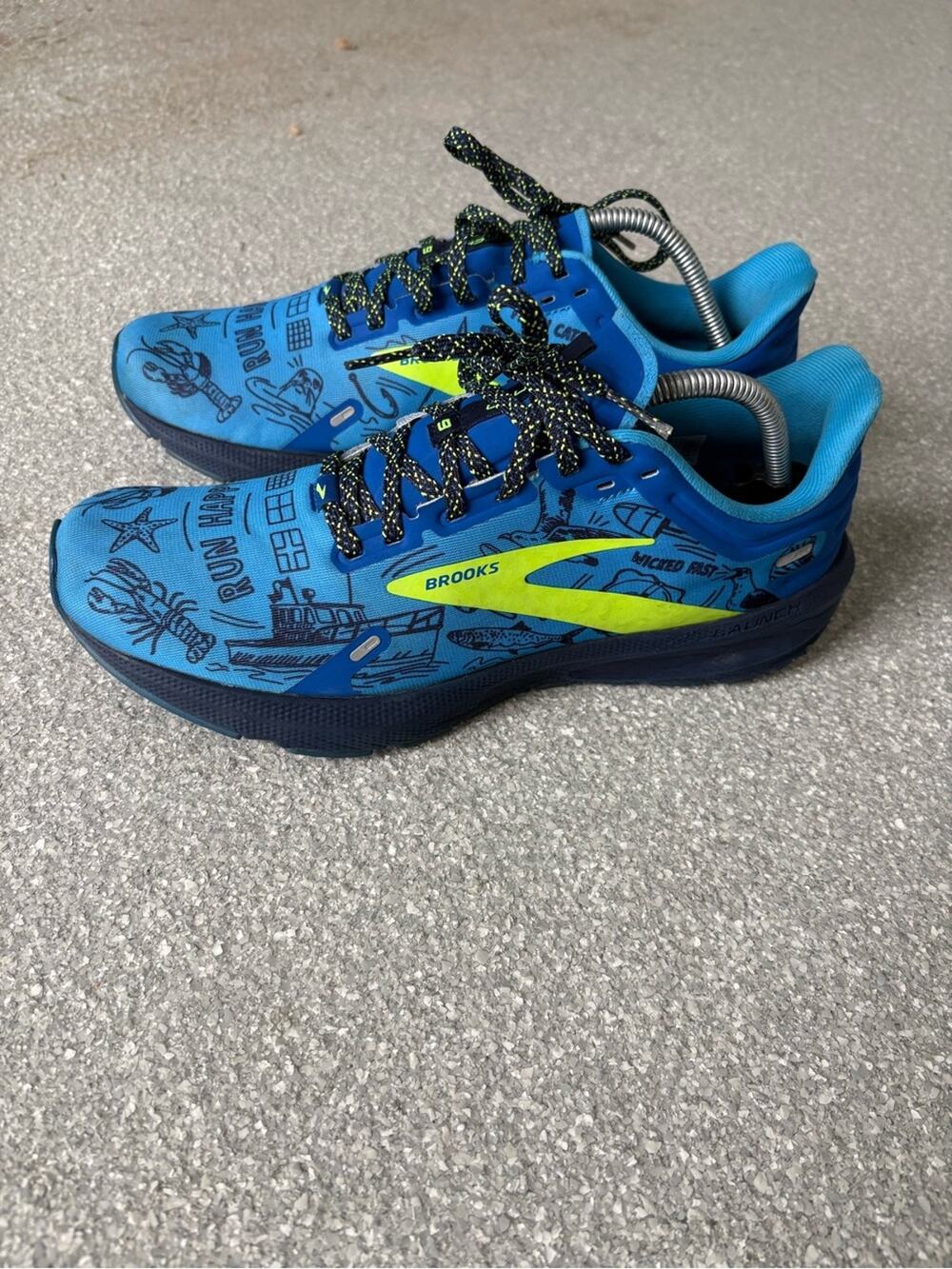Brooks Launch 9 Boston Limited Edition running shoes women’s size 11